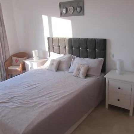 Los Alto De Lunymar 2 Apartment Estepona